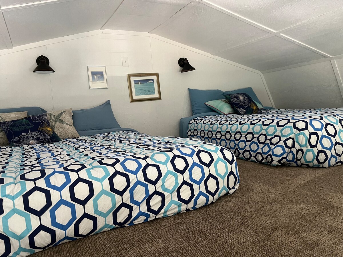 Bedroom 1 image 1